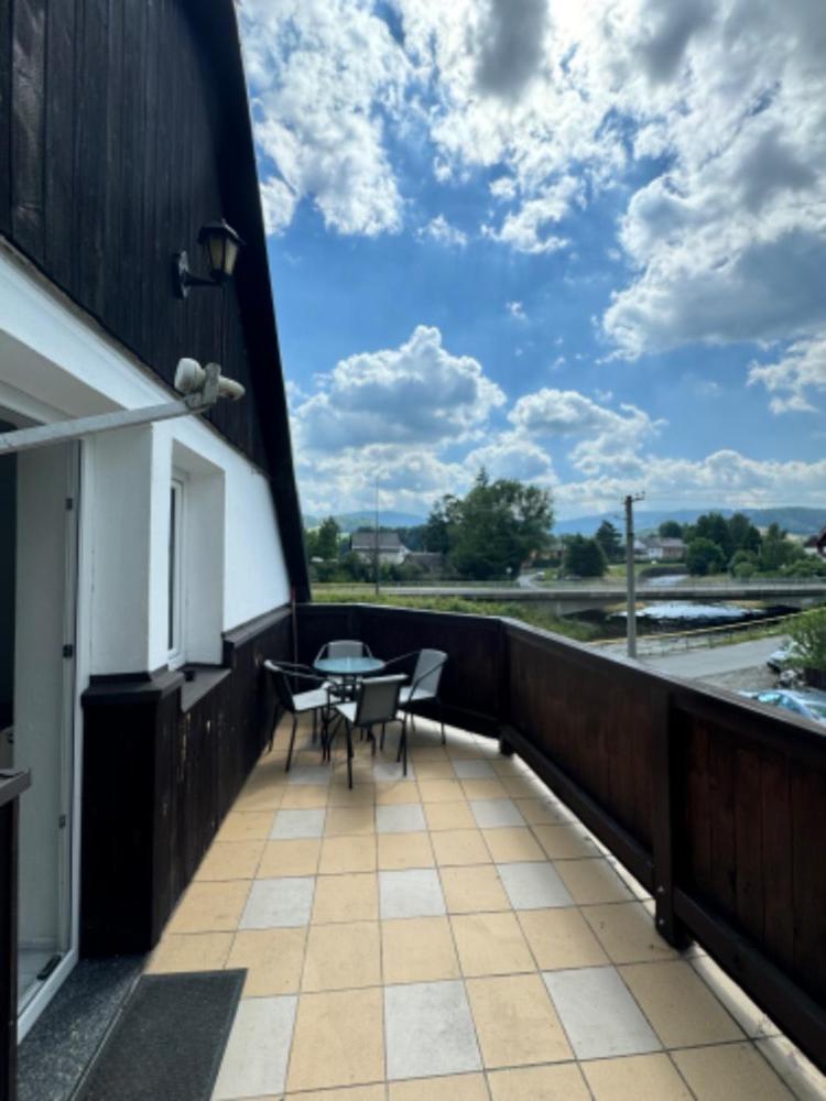 Penzion A Rybarska Basta U Jesetera Jeseník Exteriér fotografie